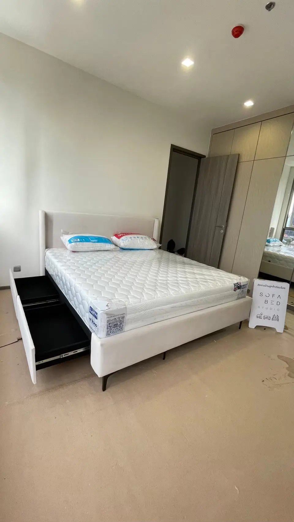 ผลงานเตียงลิ้นชักเก็บของ Sofa Bed Studio