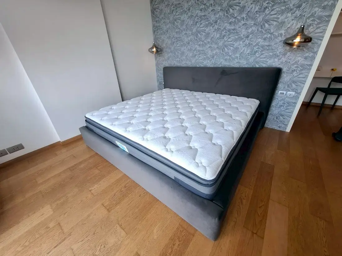 ผลงานหัวเตียงพาแนลเรียบ Sofa Bed Studio