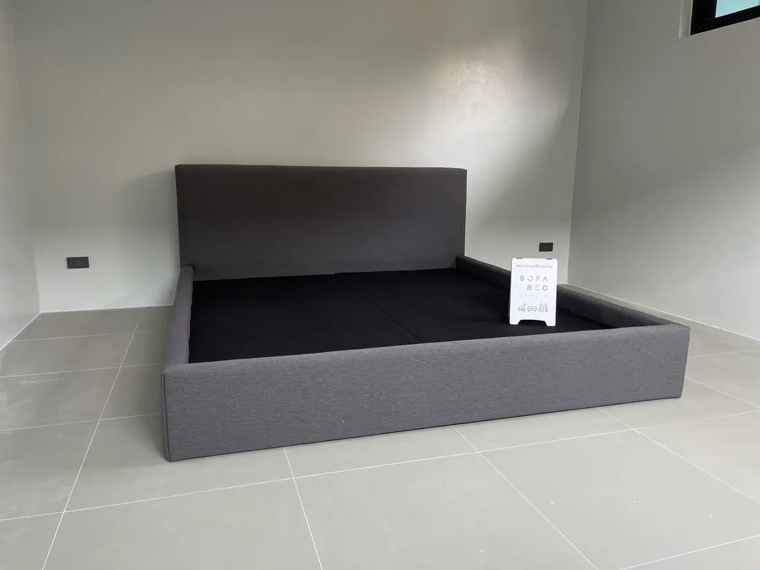 ผลงานหัวเตียงพาแนลเรียบ Sofa Bed Studio