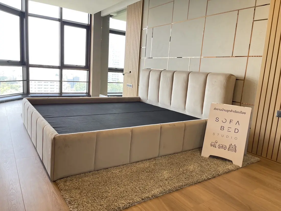 ผลงานหัวเตียงเส้นแนวตั้ง Sofa Bed Studio