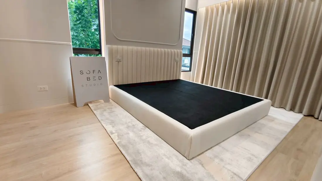 ผลงานหัวเตียงเส้นแนวตั้ง Sofa Bed Studio