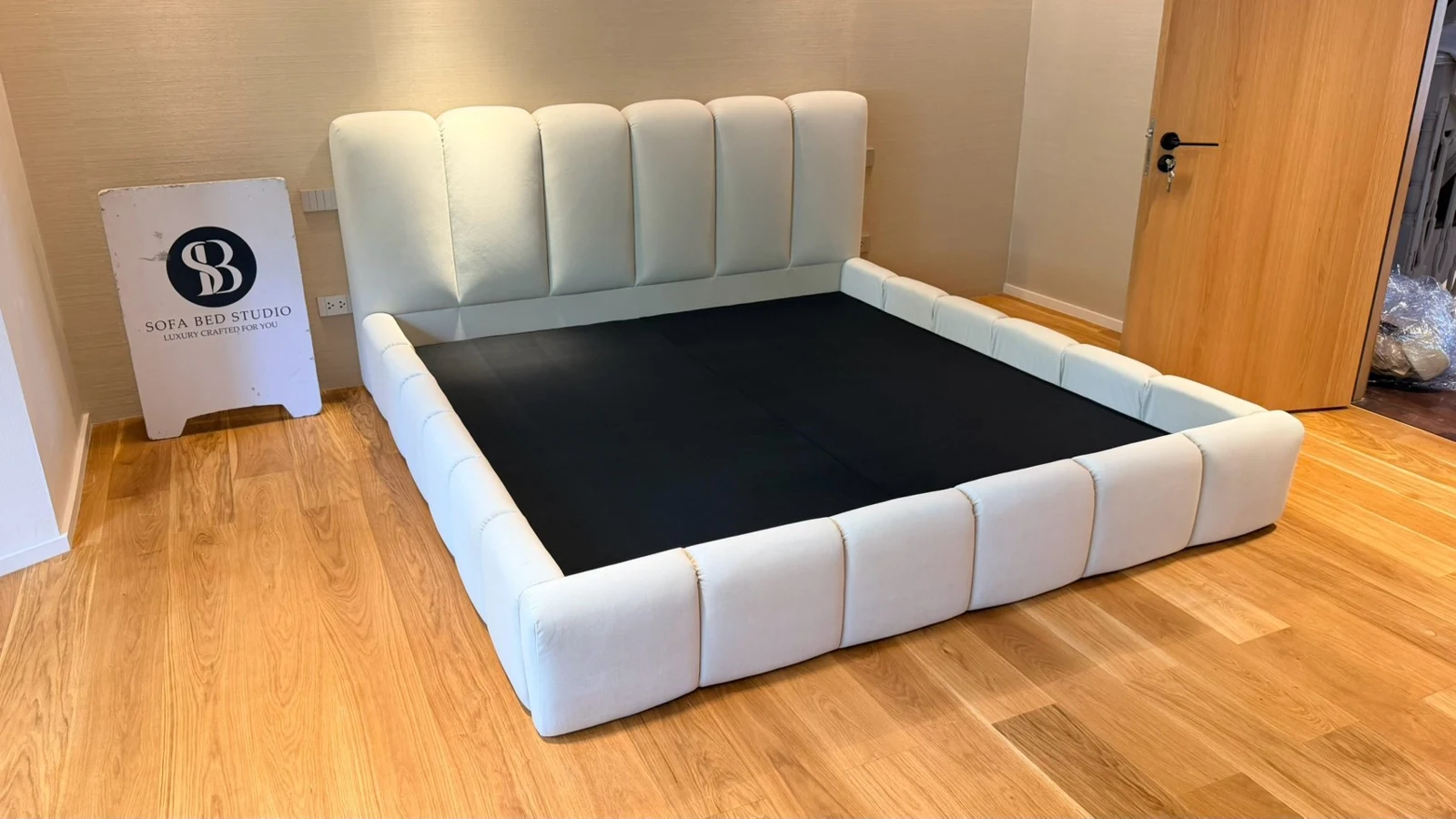 เตียงทรงขนมปัง ผลงานสั่งทำจริงโดย Sofa Bed Studio · BR-003