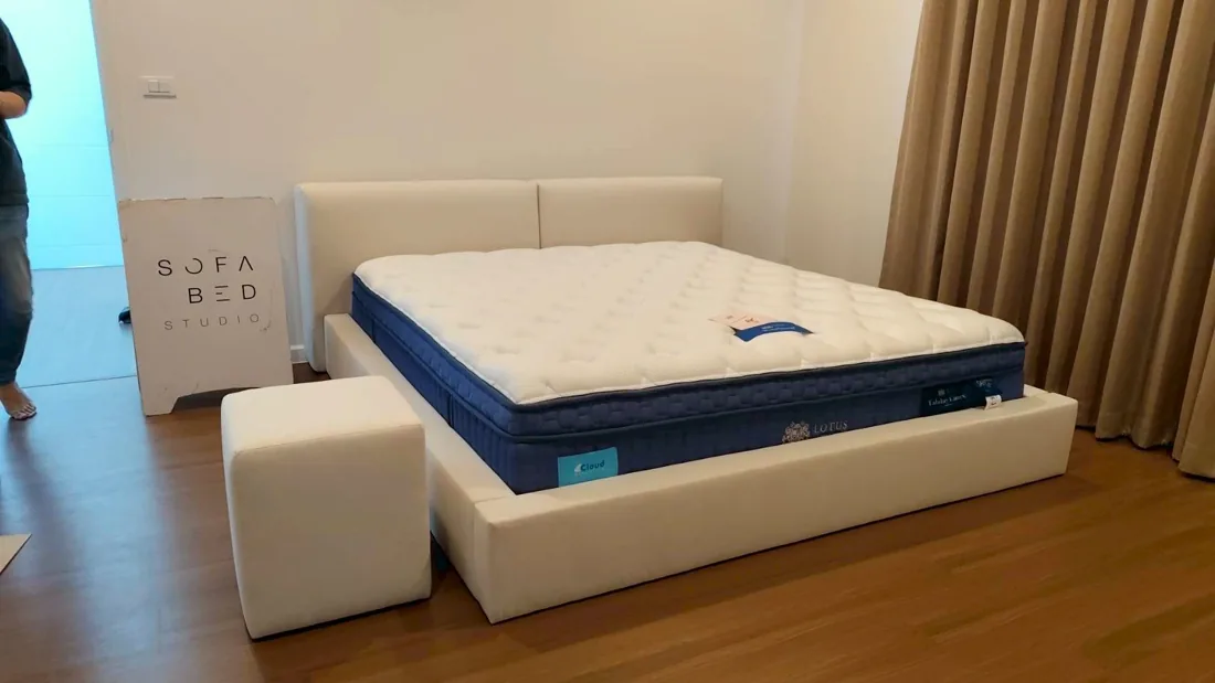 Double Square completed by Sofa Bed Studio, image 5