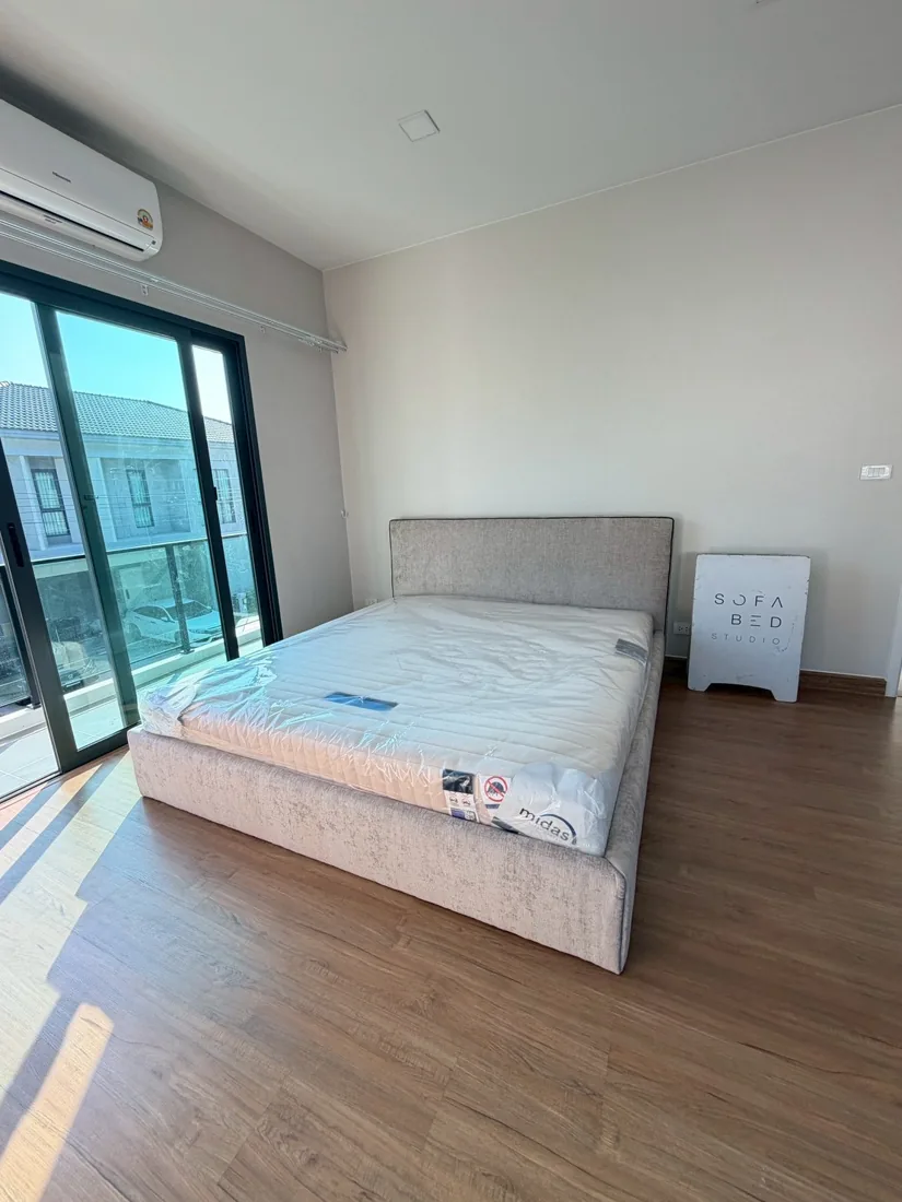 Single Panel completed by Sofa Bed Studio, image 19