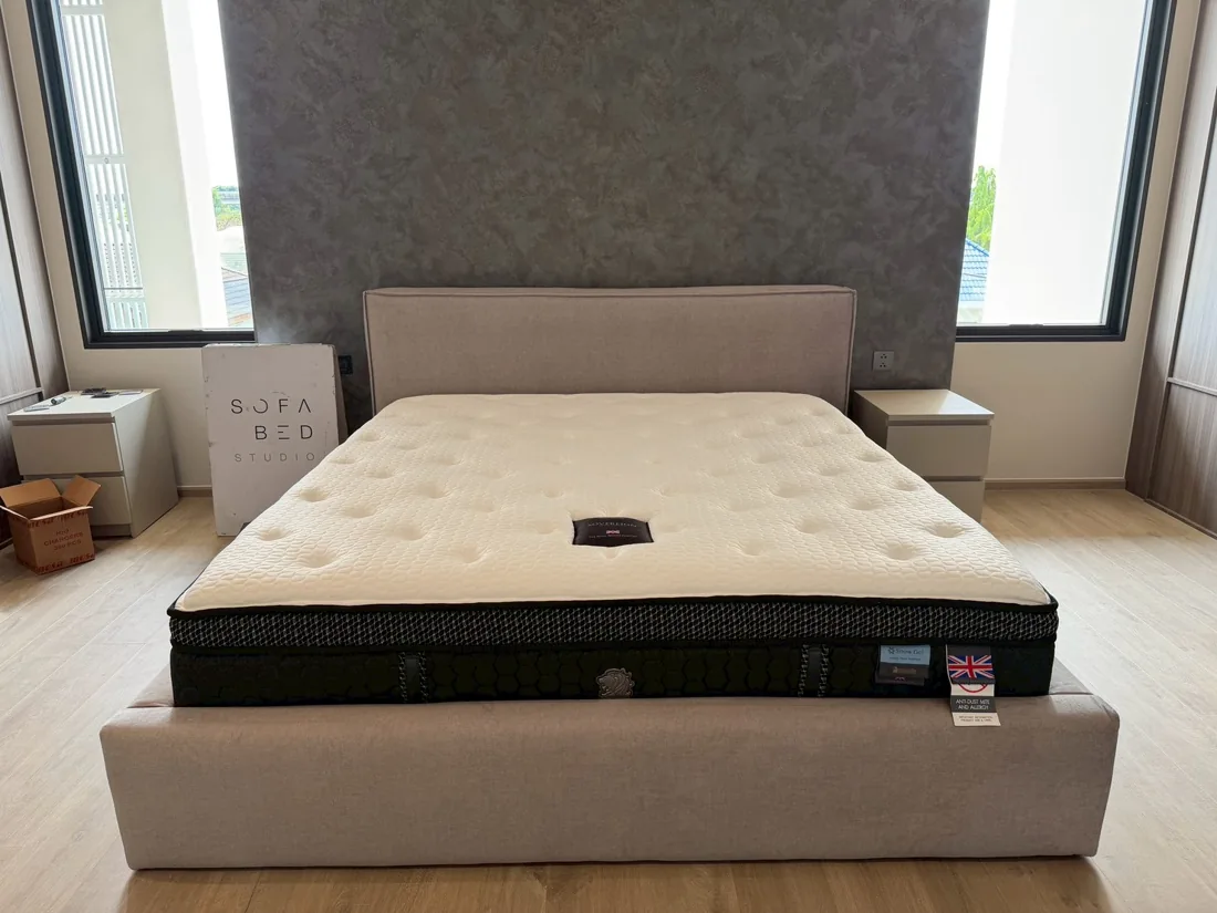 Single Panel completed by Sofa Bed Studio, image 4