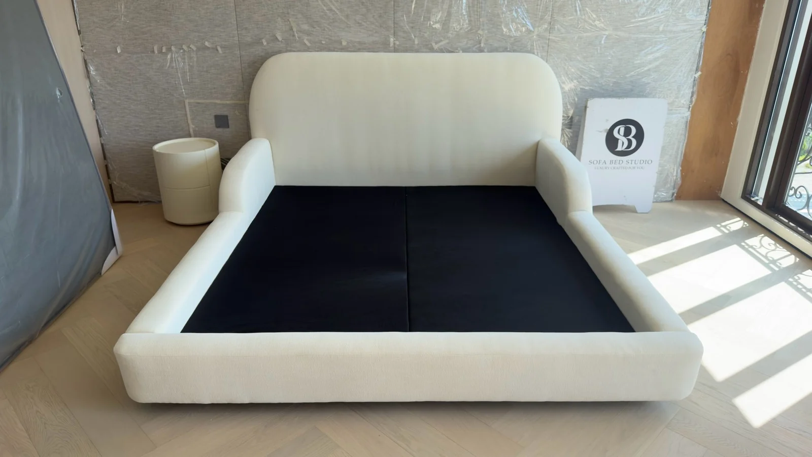 เตียงดีไซน์พิเศษ ผลงานสั่งทำจริงโดย Sofa Bed Studio · UN-005