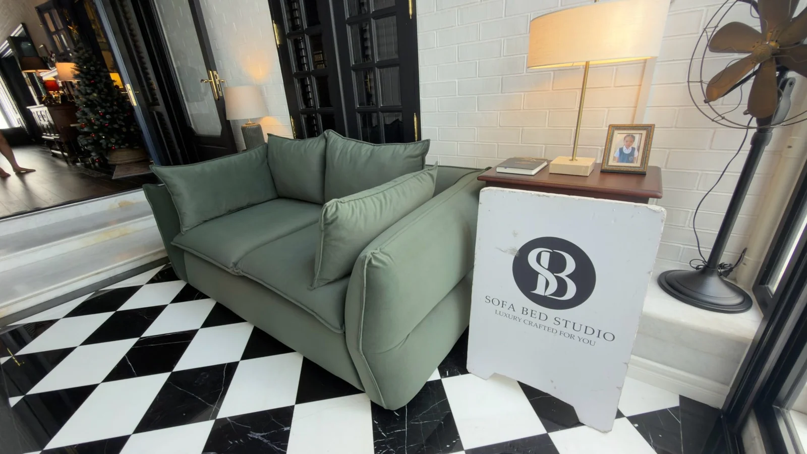 โซฟาหรู ผลงานสั่งทำจริงโดย Sofa Bed Studio · SL-005