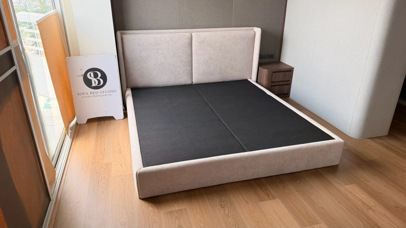 เตียงหัวปีกนก ผลงานสั่งทำจริงโดย Sofa Bed Studio · WB-001