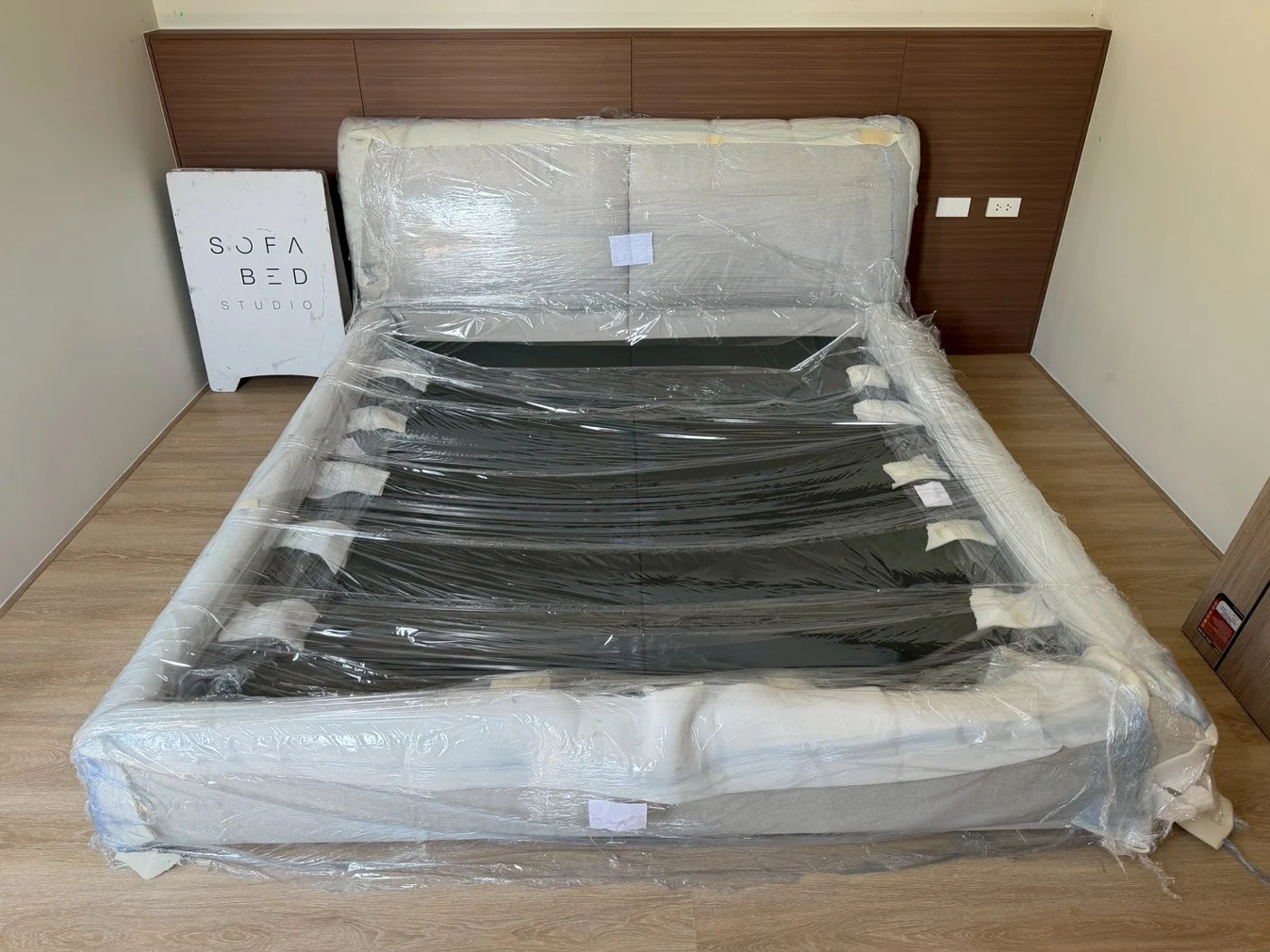 งานโครงการ ผลงานสั่งทำจริงโดย Sofa Bed Studio · PJ-012