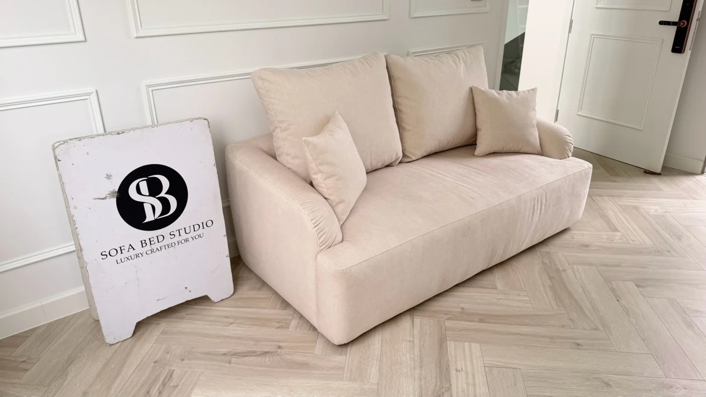 โซฟาทรงโค้ง ผลงานสั่งทำจริงโดย Sofa Bed Studio · SC-001