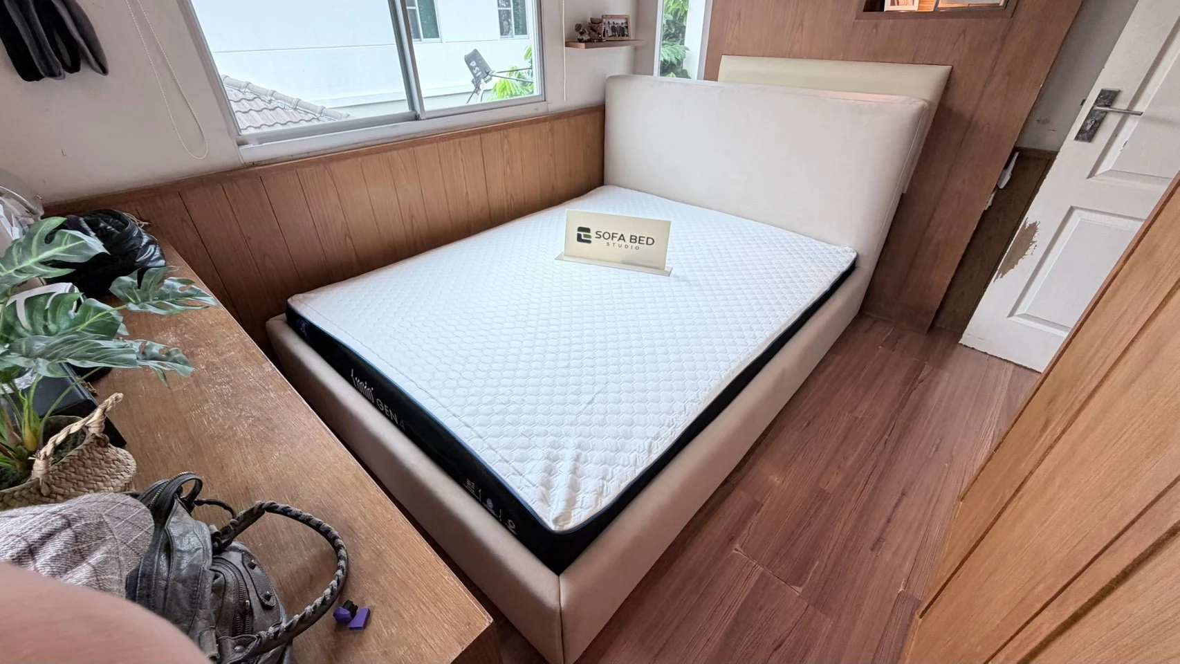หัวเตียงพาแนลเรียบ ผลงานสั่งทำจริงโดย Sofa Bed Studio · SP-073