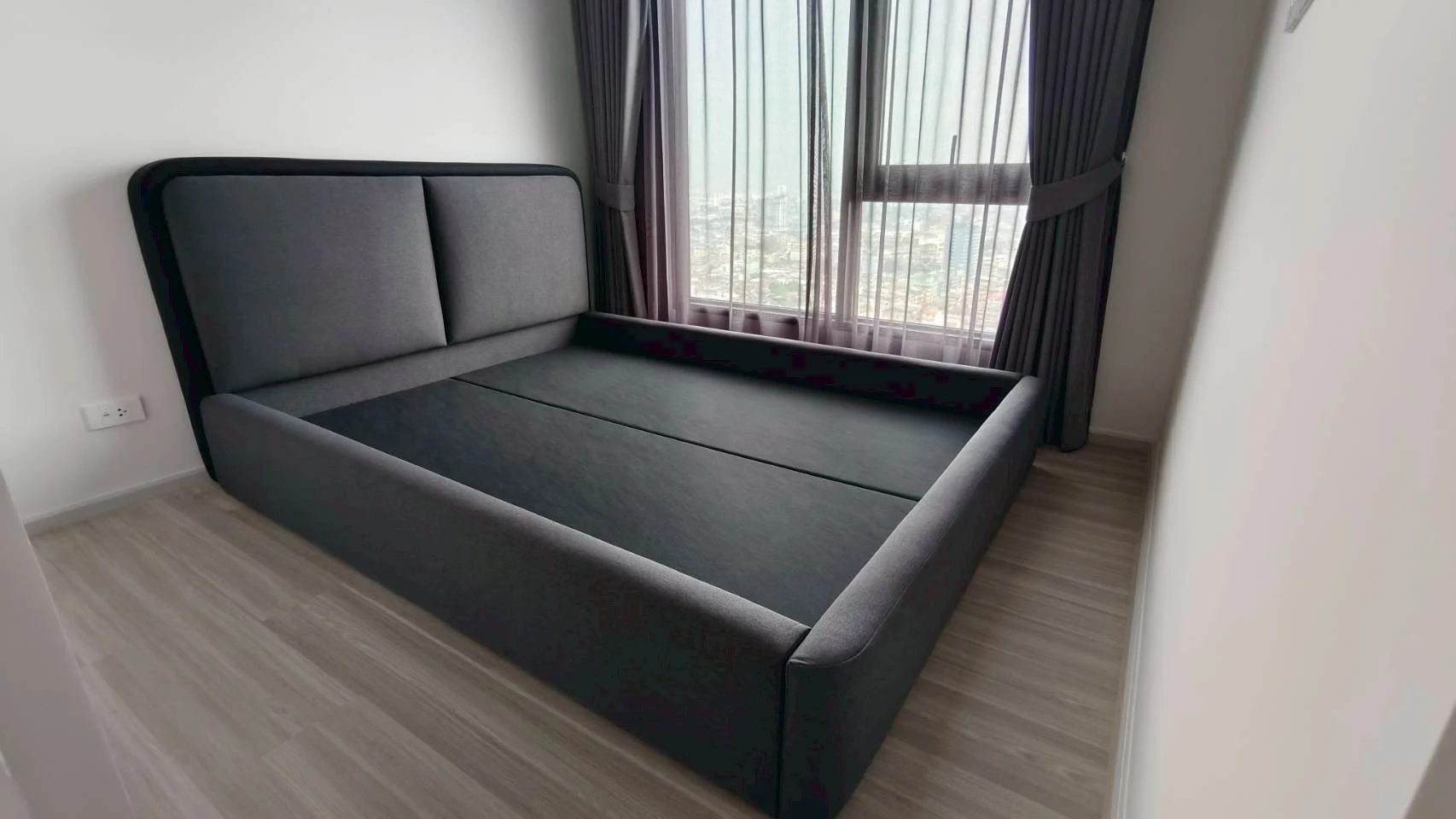 เตียงดีไซน์พิเศษ ผลงานสั่งทำจริงโดย Sofa Bed Studio · UN-041